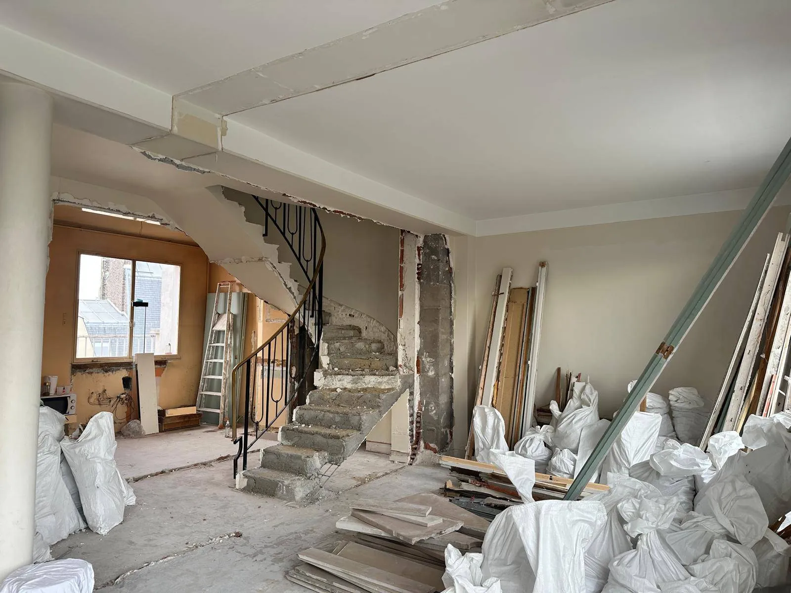 Appartement rénové (en cours de rénovation)
