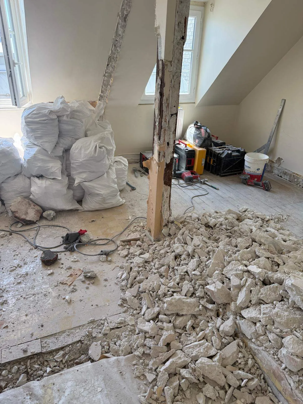 Appartement rénové (en cours de rénovation)