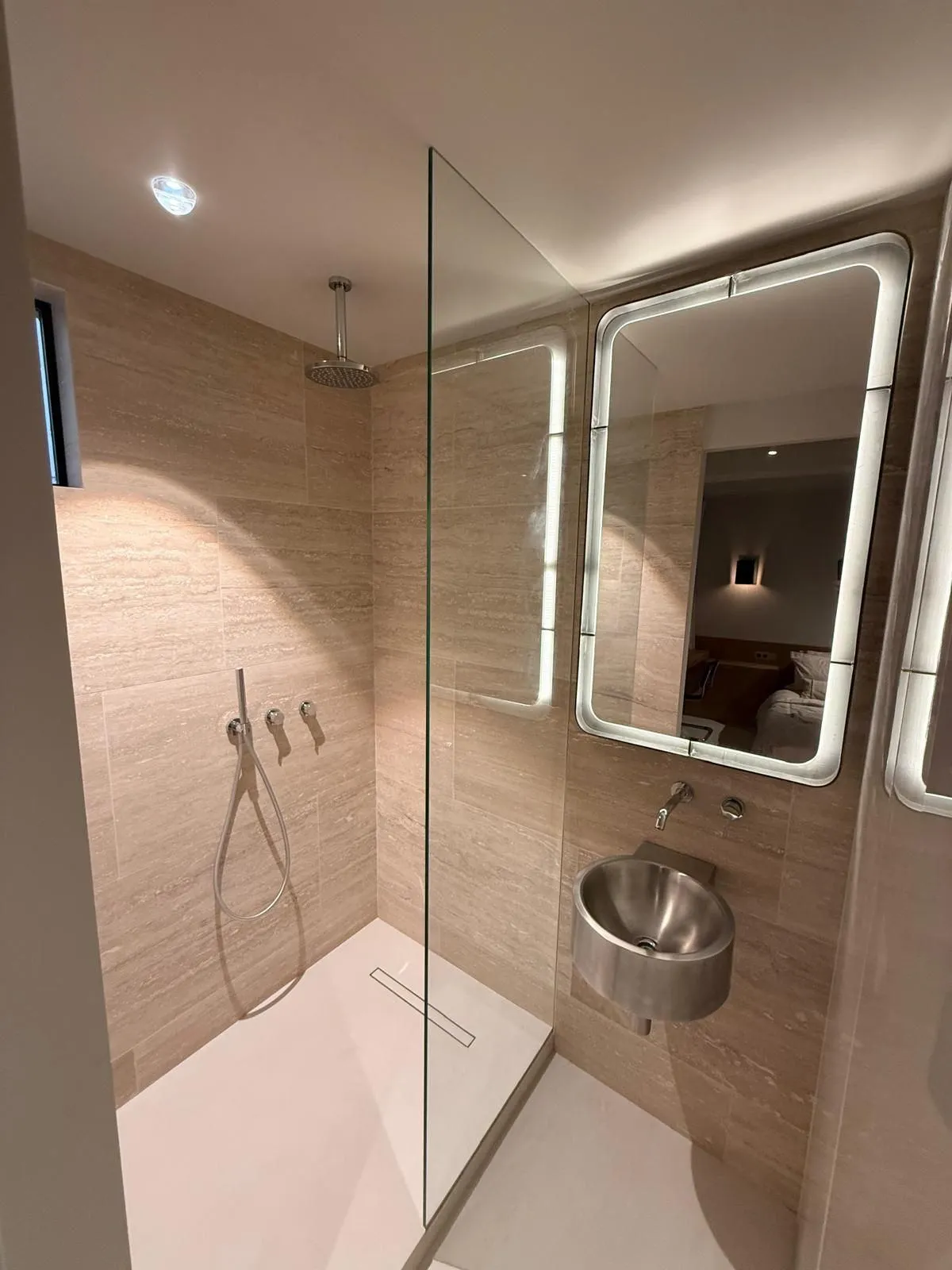 Deux chambres et deux salles de bains